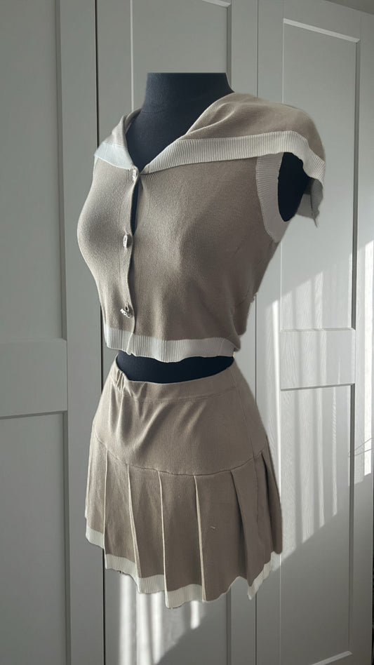 Knitted vest set